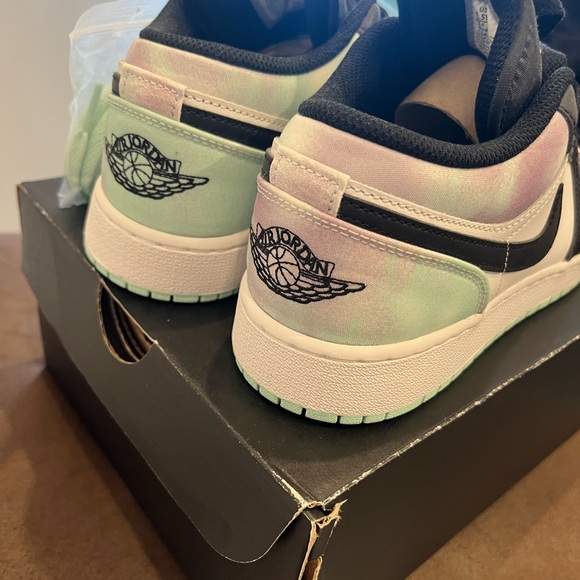 Jordan Tie Dye Dunks NWT - Picture 4 of 4